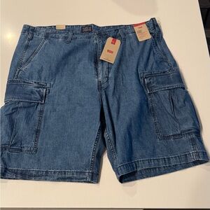 Levi’s Carrier Cargo Denim Shorts Men’s Size 44 Lightweight Blue NWT